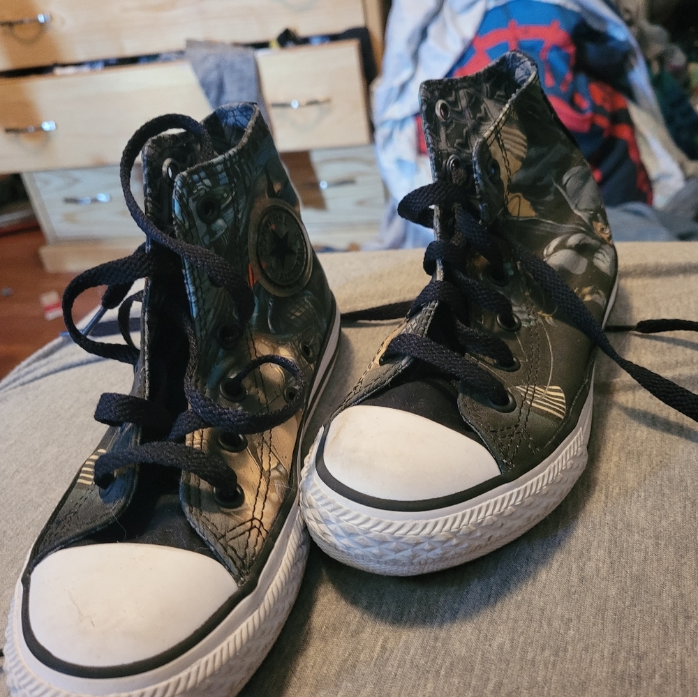 Batman Converse